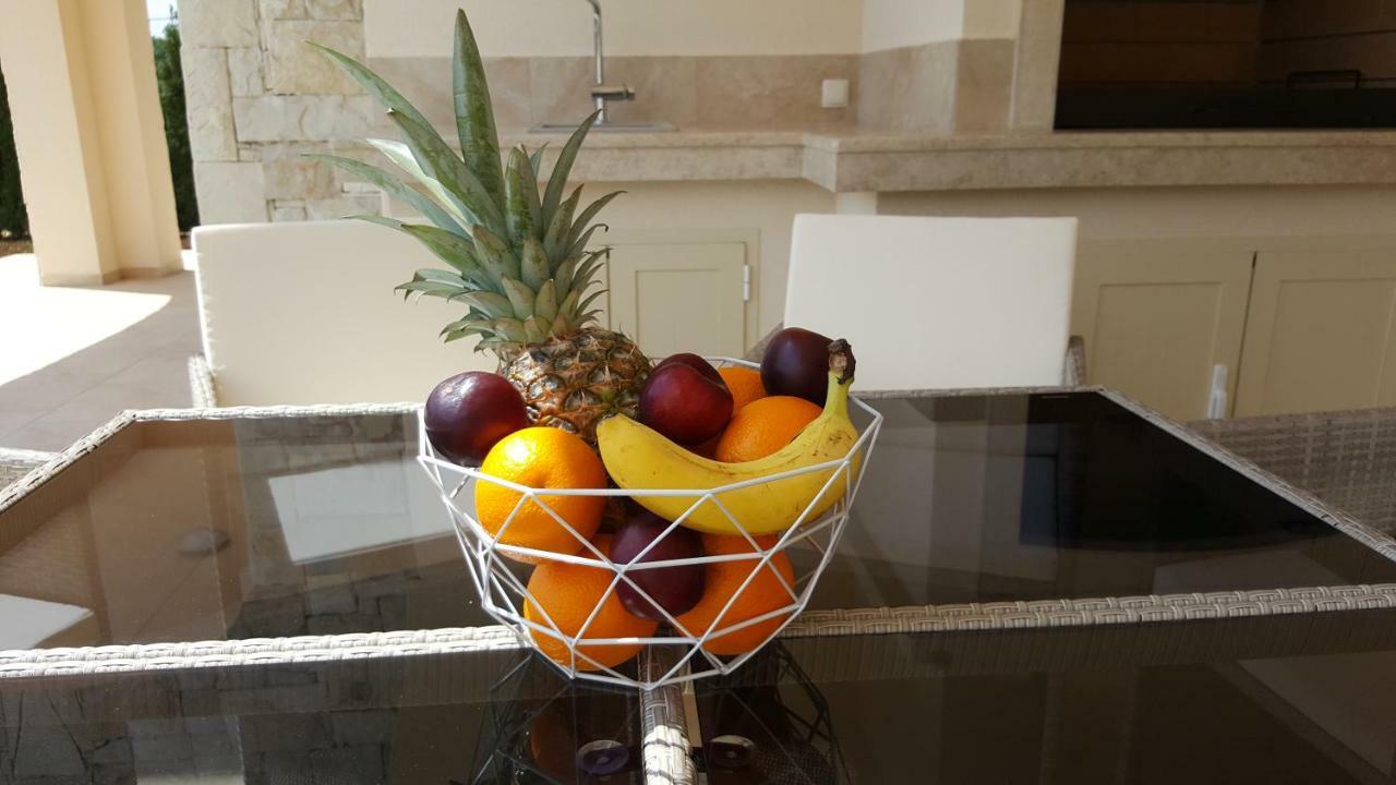 Villa Martina Pinezici  Bagian luar foto